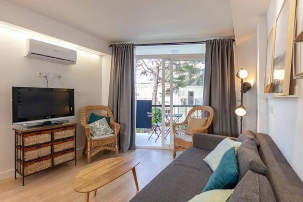 Playa Carihuela By Hdc Apartments Торремолинос Экстерьер фото