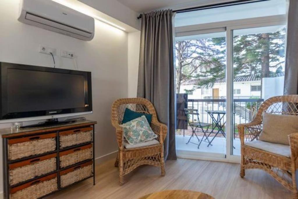 Playa Carihuela By Hdc Apartments Торремолинос Экстерьер фото