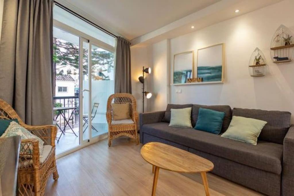 Playa Carihuela By Hdc Apartments Торремолинос Экстерьер фото